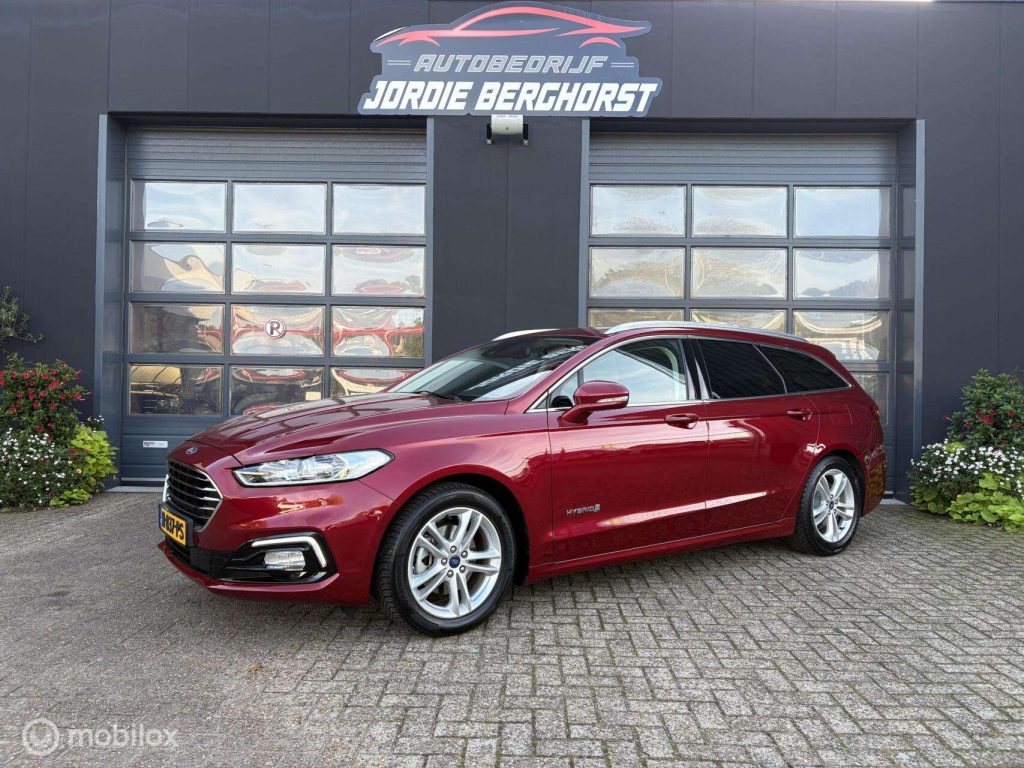 Ford Mondeo Wagon 2.0 Hybrid Titanium