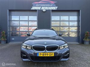 BMW 318 3-serie Touring 318i Business Edition M sport, foto 2