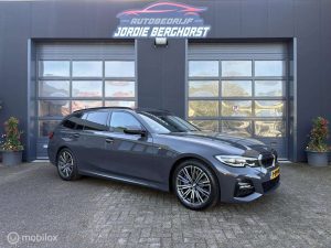 BMW 318 3-serie Touring 318i Business Edition M sport, foto 3